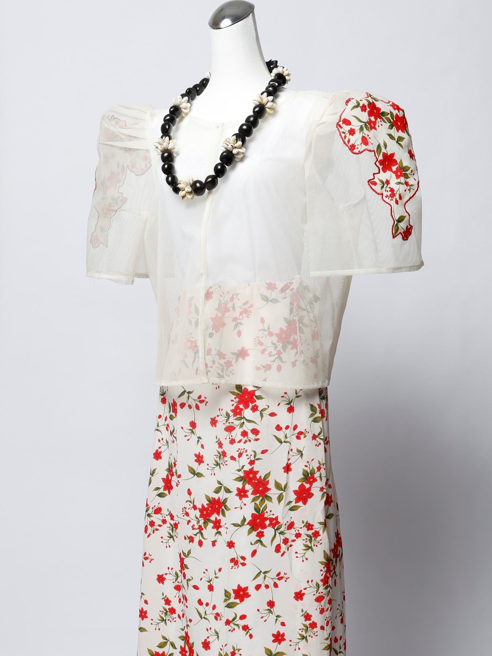 3件式查莫洛麥士蒂索風女性傳統服飾及花圈貝殼項鍊-圖片