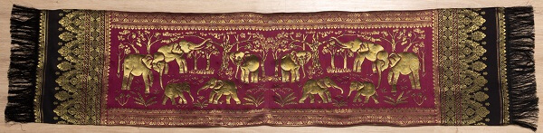 Thai Elephant-Embroidered Table Runner圖片