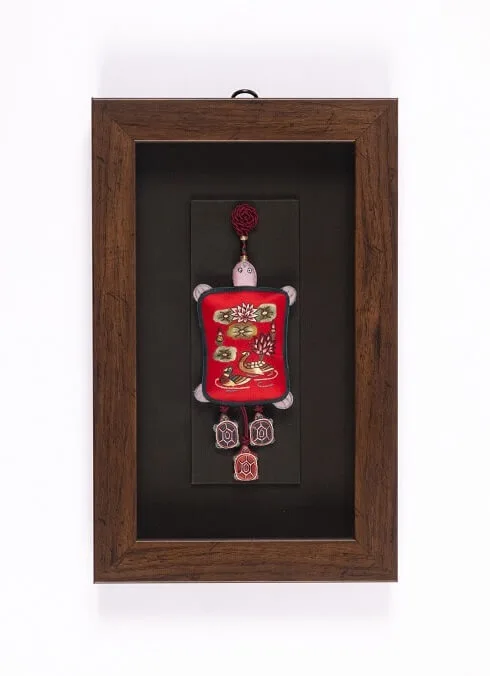 Traditional embroidered pendant-圖片