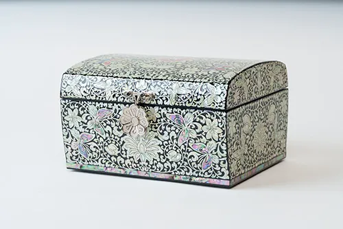 Mother-of-Pearl Cosmetic Jewelry Box